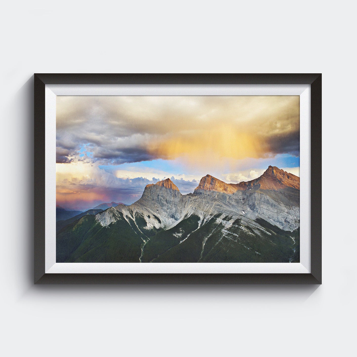 Montañas de las Tres Hermanas<br> Canmore Alta<br> Archivo de edición limitada<br> Impresión cromogénica de bellas artes
